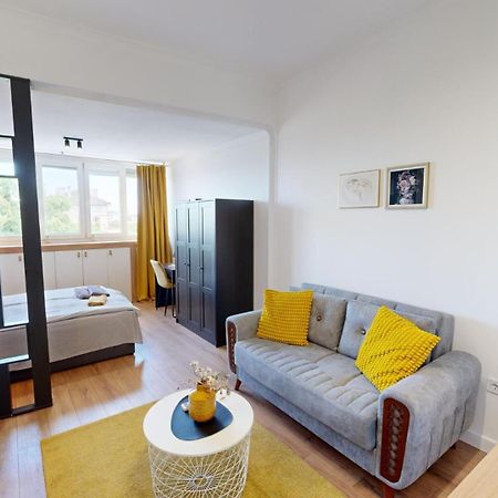 Modern City Stay Apartment 4 Min Walk From Alexander Nevski София Экстерьер фото